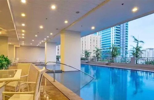 Barangay 670 Condo | Stunning Manila Bay View near US Embassy