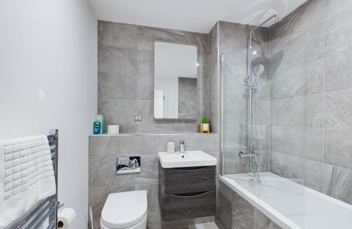 Ormeau Apartment | Stunning modern 1 bed apartment