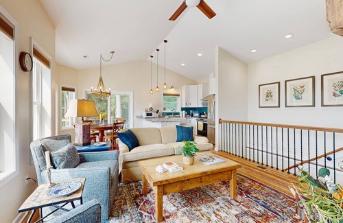 Marion House | Stunning mountain view home in Little Switzerland with large viewing deck