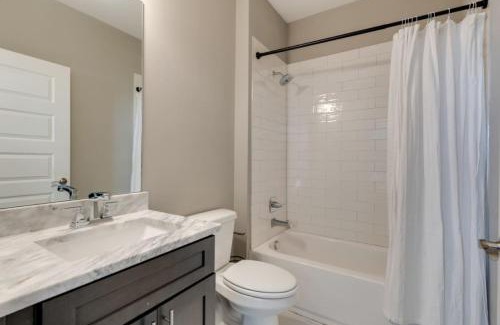 The Nations Apartment | Stunning Nations Condo Minutes from Broadway