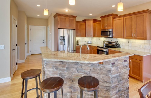Nebo House | Stunning Nebo Lake House w/Deck & Views!