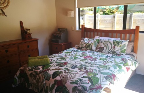 Waikawau House | Stunning ocean views, hidden gem close to beach. Very private and quiet.