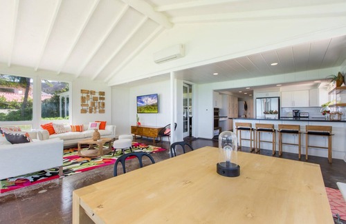 Lanikai House | Stunning Oceanfront Beach House w/AC & Mokulua Isle Views at Lanikai Oceanside