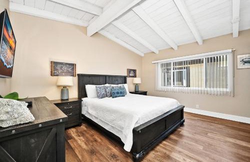 Balboa Peninsula House | Stunning Oceanfront Retreat in Newport Beach