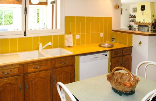Saint-Paul-en-Foret House | Stunning private villa for 6 guests with WIFI, private pool, TV, terrace and parking