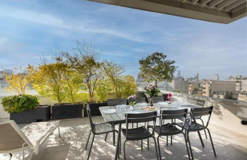 Tel Aviv City Center Apartment | Stunning Penthouse - Private Pool