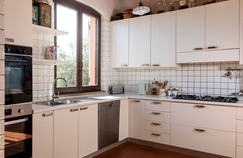 Massa Marittima Villa | Stunning private villa with A/C, WIFI, private pool, TV, patio, pets allowed and panoramic view