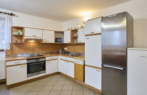 Korenov House | Stunning private villa for 20 guests with WIFI, private pool, TV, terrace and pets allowed
