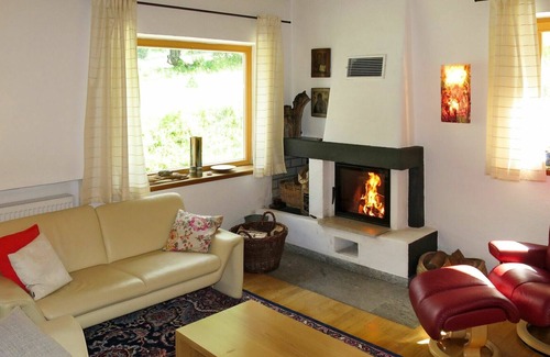 Haidmuhle House | Stunning private villa for 8 guests with WIFI, TV, terrace and parking