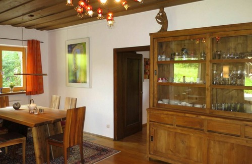 Haidmuhle House | Stunning private villa for 8 guests with WIFI, TV, terrace and parking