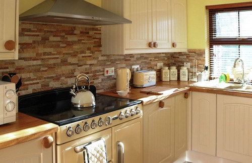 Uig House | Stunning private villa for 6 people with WIFI and TV