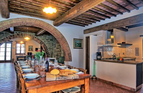 Bucine Villa | Stunning private villa for 17 people with private pool, WIFI, TV, veranda and panoramic view
