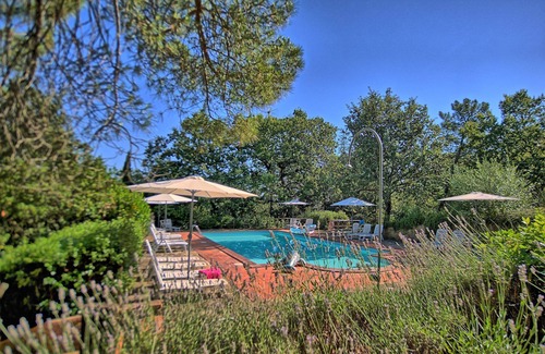 Bucine Villa | Stunning private villa for 17 people with private pool, WIFI, TV, veranda and panoramic view