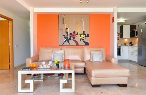 Salobre Villa | Stunning private villa with private pool, A/C, WIFI, TV, patio, pets allowed and parking