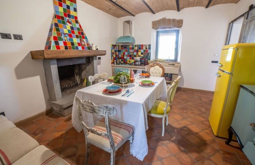 Bagnoregio Villa | Stunning private villa with A/C, WIFI, private pool, TV, patio, pets allowed and panoramic view