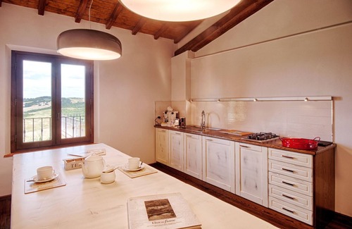 Castelfiorentino Villa | Stunning private villa with private pool, sauna, WIFI, hot tub, TV, terrace and panoramic view