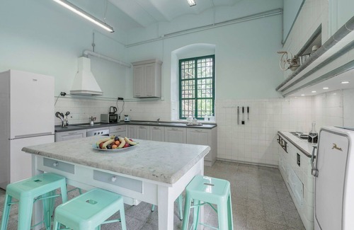 Massarosa House | Stunning private villa with A/C, private pool, WIFI, TV, veranda, panoramic view, close to Viareggio