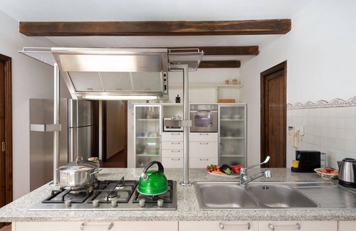 Subbiano Villa | Stunning private villa with hot tub, WIFI, A/C, private pool, TV and terrace, close to Arezzo