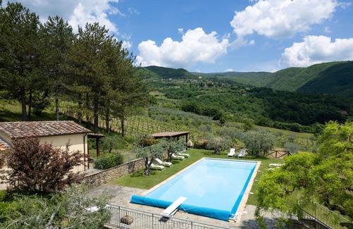 Subbiano Villa | Stunning private villa with hot tub, WIFI, A/C, private pool, TV and terrace, close to Arezzo