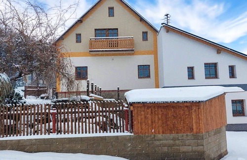 Cerny Dul Villa | Stunning private villa for 15 people with WIFI, TV, balcony, pets allowed and parking