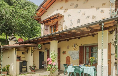 San Rocco in Turrite Villa | Stunning private villa for 5 people with WIFI, TV, terrace, pets allowed and parking