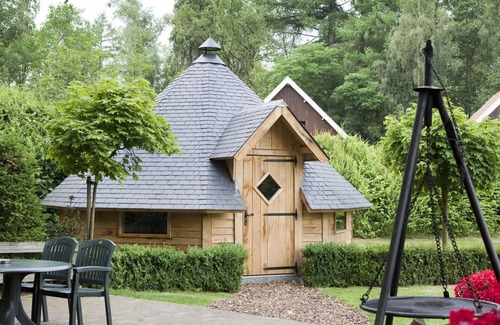 Losser Villa | Stunning private villa for 40 people with WIFI, TV, terrace and parking