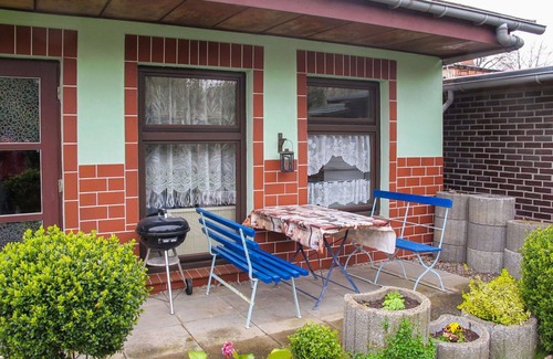 Goldberg House | Stunning private villa for 4 people with TV, patio and pets allowed