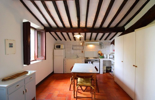 Puliciano Villa | Stunning private villa for 6 people with private pool, WIFI and TV