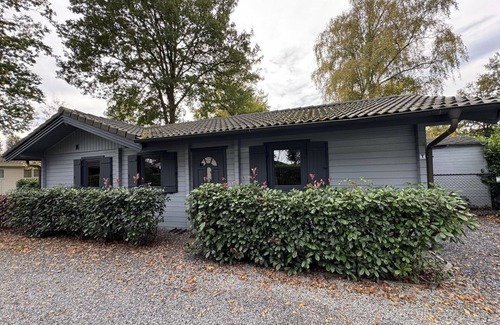 Susteren House | Stunning private villa for 6 people with WIFI, pool, TV and terrace