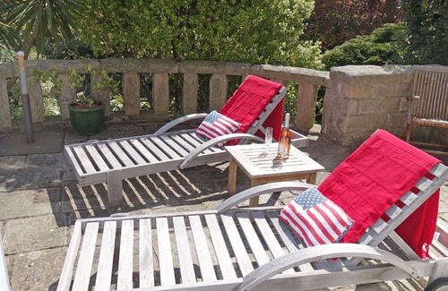 Saint-Igneuc Villa | Stunning private villa for 6 people with WIFI, TV and terrace