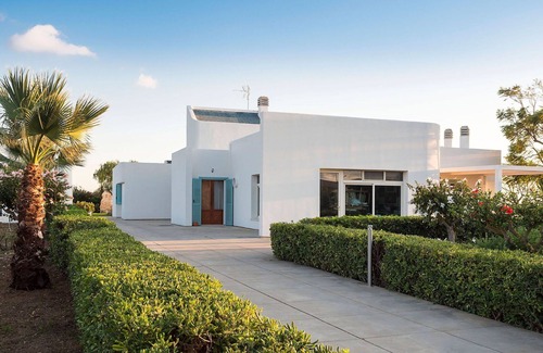Nubia Villa | Stunning private villa for 14 guests with private pool, A/C, WIFI, TV, patio and panoramic view