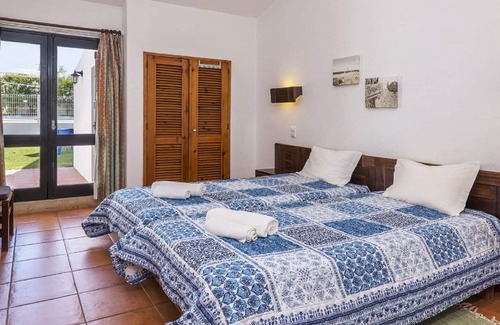 Areias de Sao Joao Villa | Stunning private villa for 8 people with private pool, TV, patio and parking