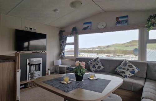 Aberystwyth House | Stunning Sea viev 2 bed StaticCaravan in Clarach Bay 2021 model