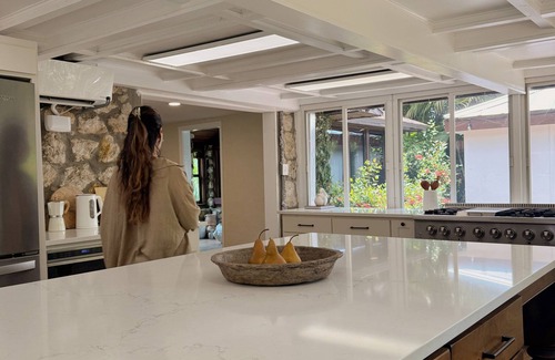 Fort Myers House | Stunning Tropical Home w/Fire Pit, Chef Kitchen 5 Mins Historical River District