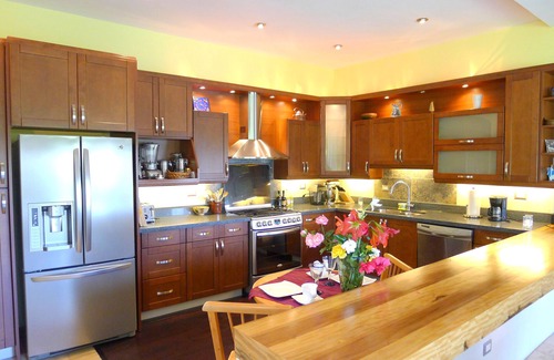 Santa Cruz La Laguna Villa | Stunning Up-Scale Villa With Pool, 5-Bedroom, 3-Story, Lush Gardens, Paradise!