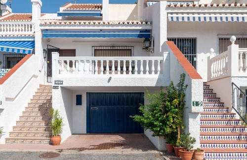 Almunecar Ski Chalet | Stunning View, 2 Terraces, Close to Beach & Restaurants