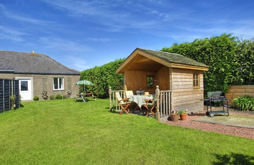 Belford Cottage | Stunning views over open farmland with sheep outside your window