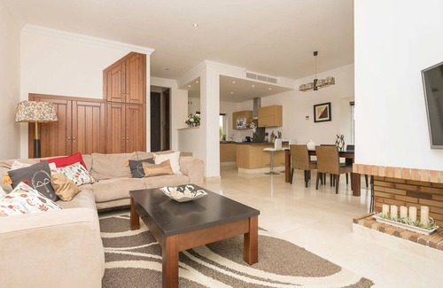 Arcos de la Frontera House | Stunning villa for 4 people with A/C, WIFI, pool, TV, terrace and parking