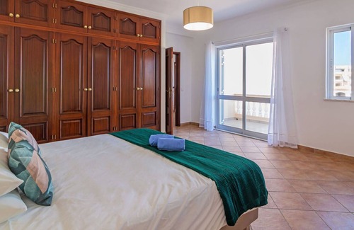 Gale House | Stunning villa for 8 people with A/C, WIFI, TV, terrace, panoramic view and parking