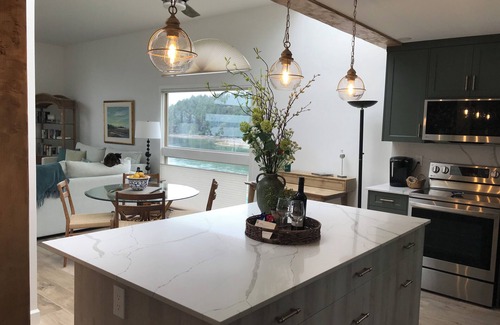 Yellow Point Condo | Stunning Waterfront Condo With Panoramic Ocean View Newly Renovated