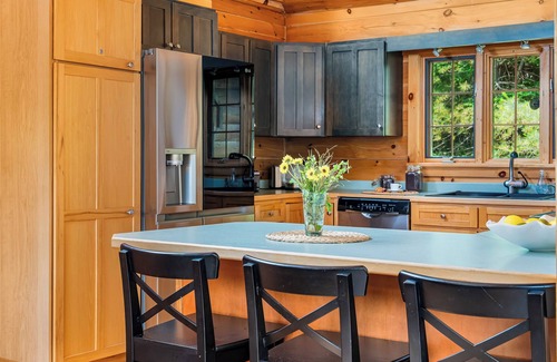 Sunday River Area Cabin | StunningViews|2GameRms|HotTub|5mintoSundayRiver