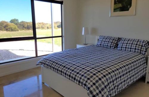 Moorowie House | Sturt Bay Retreat