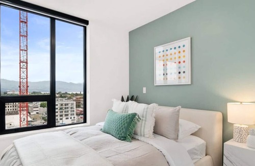 Cultural District Apartment | Style and Luxury Stunning Downtown Kelowna Suite