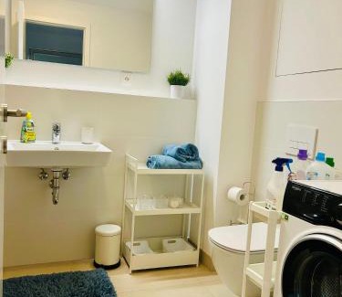 Nivy Apartment | Stylish 19th-Floor Klingerka Apartment with Stunning Castle Views & Free Parking