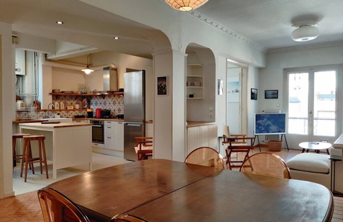 Exarhia Apartment | Stylish 1BR Apt With Retro Kitchen View Balcony