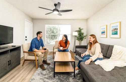 Triangle State Apartment | Stylish 1BR Corporate Suite - Austin