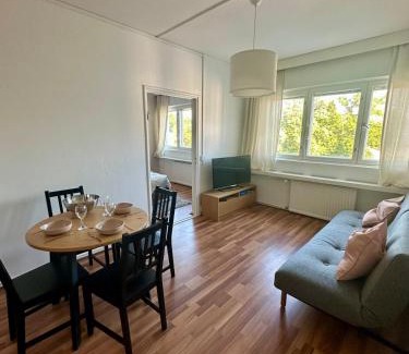 Turku Apartment | Stylish 2 Bed Central Apartment with Park View