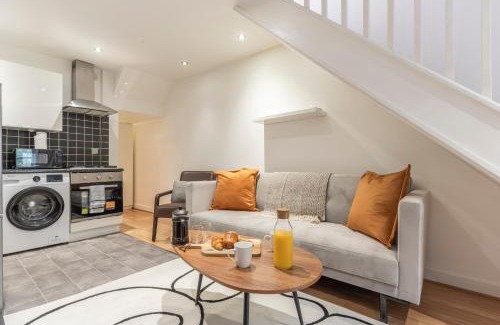 Shacklewell Apartment | Stylish 2 Bed Flat North London