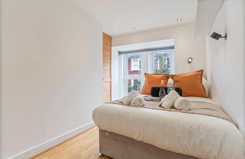Shacklewell Apartment | Stylish 2 Bed Flat North London