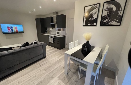 Fairfield Apartment | Stylish 2 Bedroom Flat in South Croydon